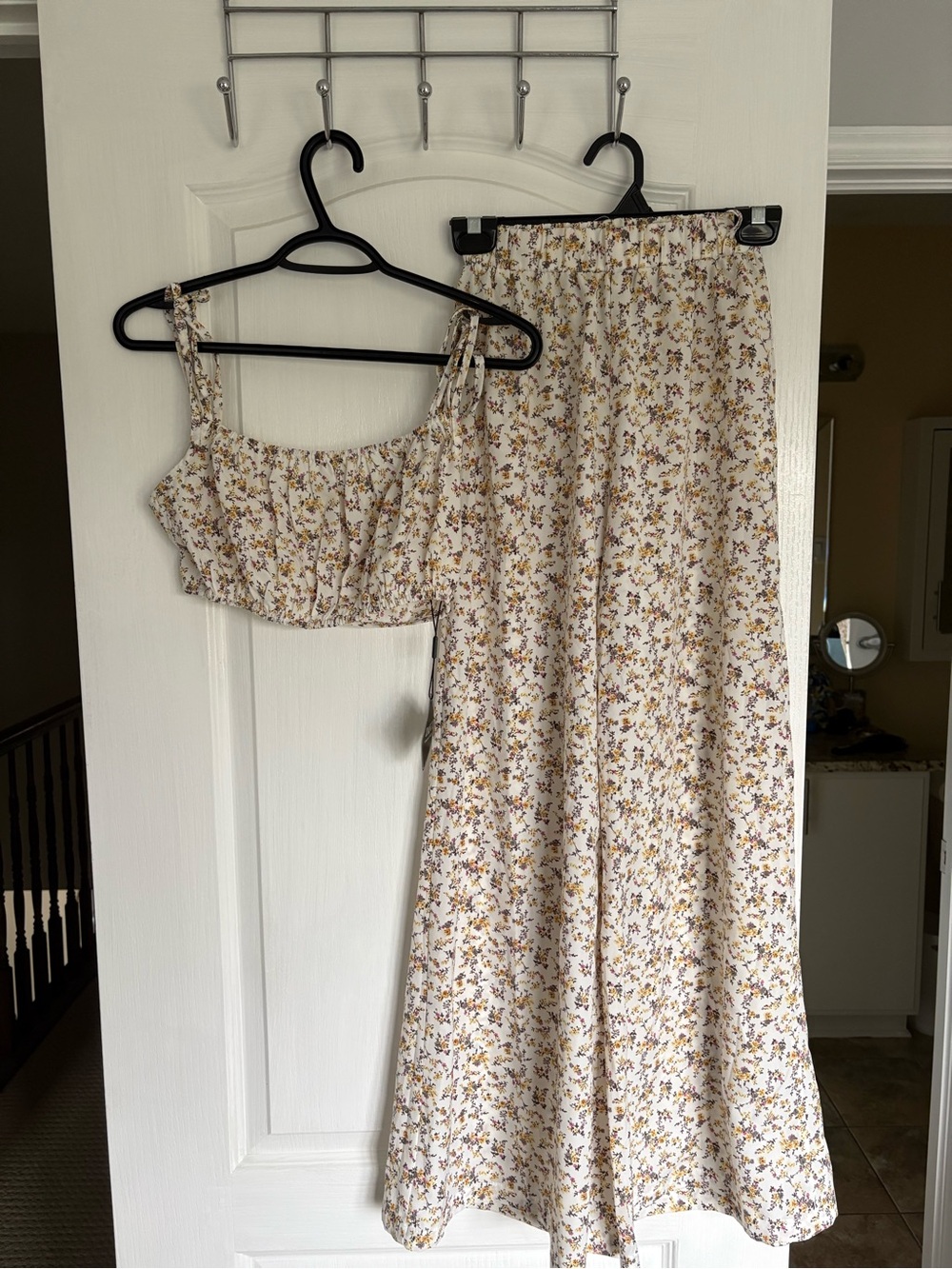 Zaful Ivory Floral Wide-Leg Pants